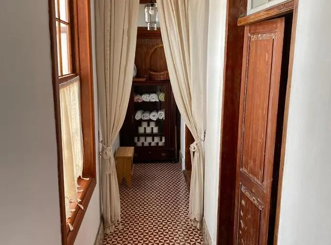 Casa Emblemática 2*